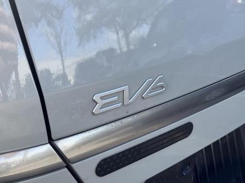 2024 Kia EV6 Wind