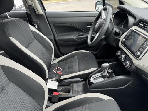 2021 Nissan Versa 1.6 SV