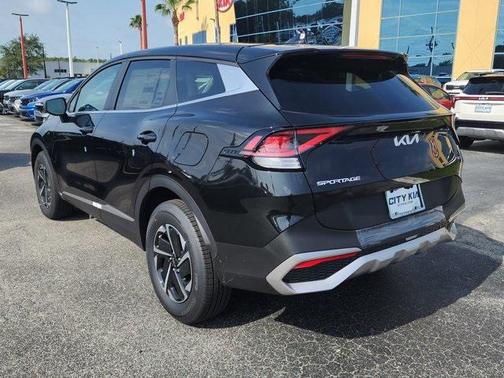 2024 Kia Sportage Hybrid LX