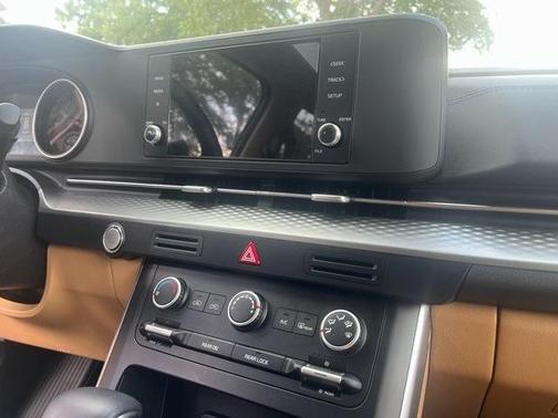 2023 Kia Carnival LX