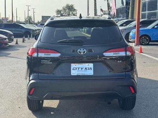 2022 Toyota Corolla Cross LE
