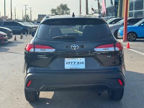 2022 Toyota Corolla Cross LE