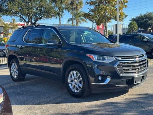 2020 Chevrolet Traverse LT Cloth