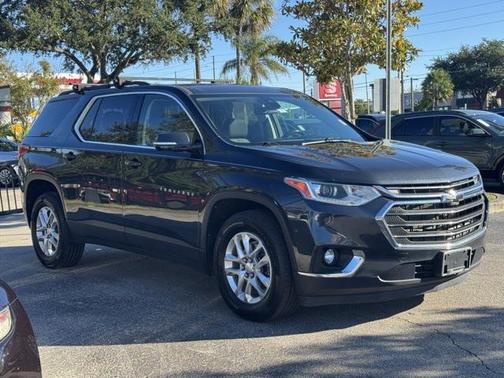 2020 Chevrolet Traverse LT Cloth
