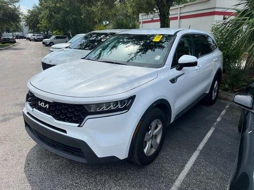 2022 Kia Sorento LX