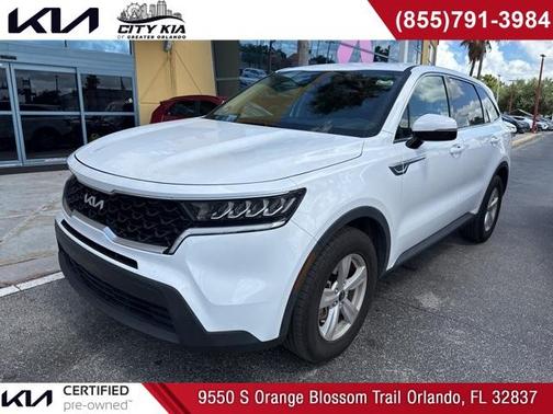 2022 Kia Sorento LX