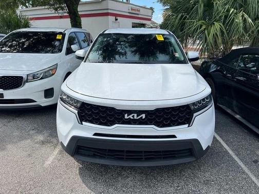 2022 Kia Sorento LX