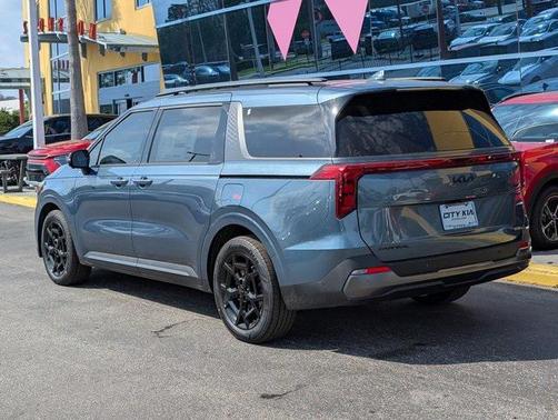 2025 Kia Carnival Hybrid SX