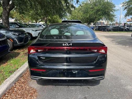 2022 Kia K5 LXS