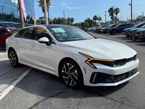 2025 Kia K5 EX