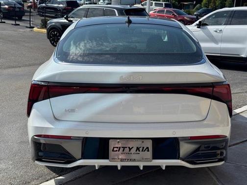 2025 Kia K5 EX