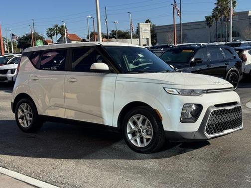 2022 Kia Soul S