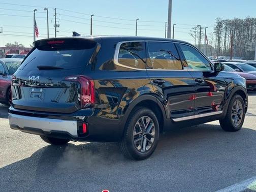 2024 Kia Telluride LX