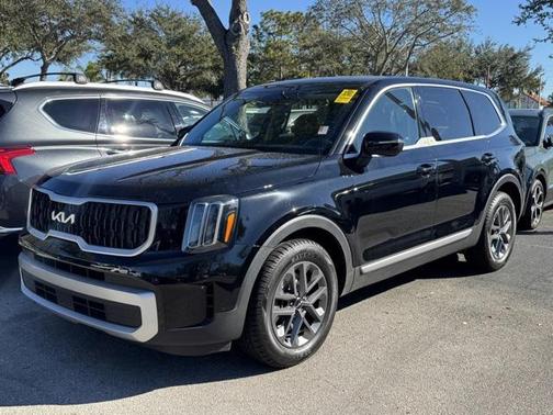 2024 Kia Telluride LX