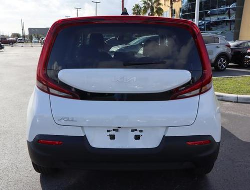 2022 Kia Soul LX