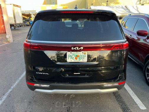 2024 Kia Carnival EX