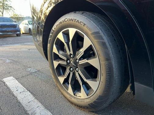 2024 Kia Carnival EX