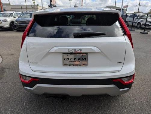 2025 Kia Niro LX