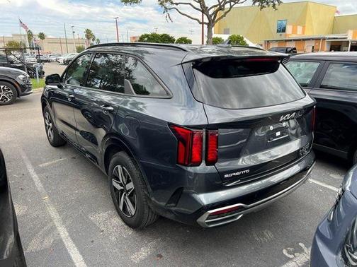 2023 Kia Sorento S
