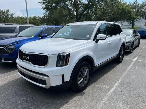 2024 Kia Telluride LX