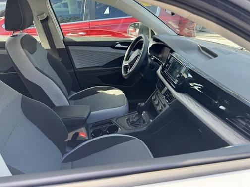 2022 Volkswagen Taos 1.5T S