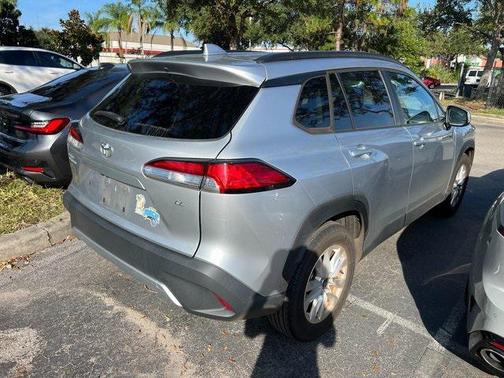 2023 Toyota Corolla Cross LE