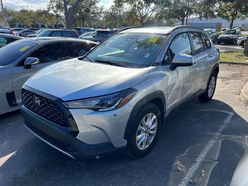 2023 Toyota Corolla Cross LE