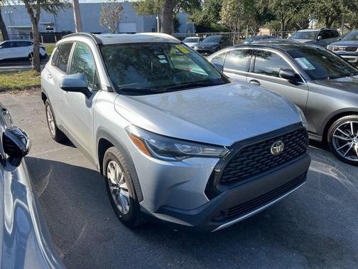 2023 Toyota Corolla Cross LE