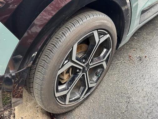 2023 Kia Niro SX Touring