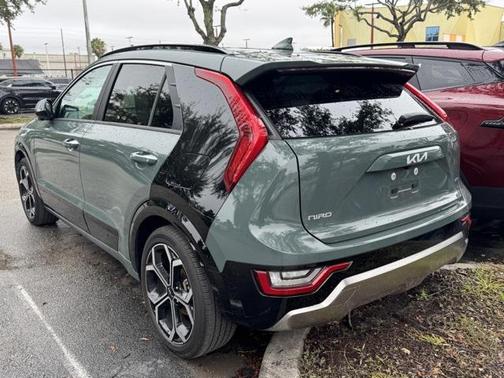 2023 Kia Niro SX Touring