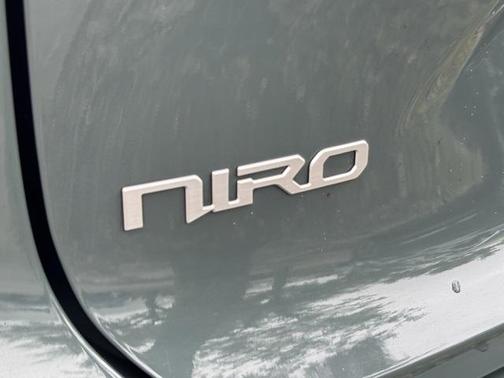 2023 Kia Niro SX Touring