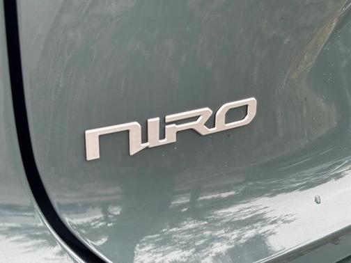 2023 Kia Niro SX Touring
