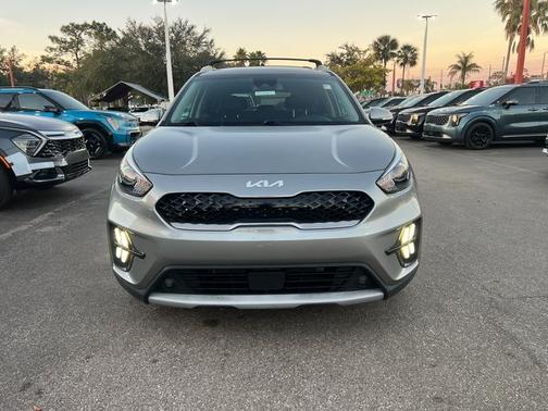 2022 Kia Niro EX Premium