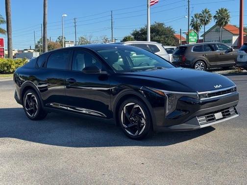 2025 Kia K4 EX
