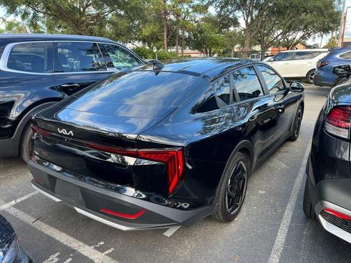 2025 Kia K4 EX