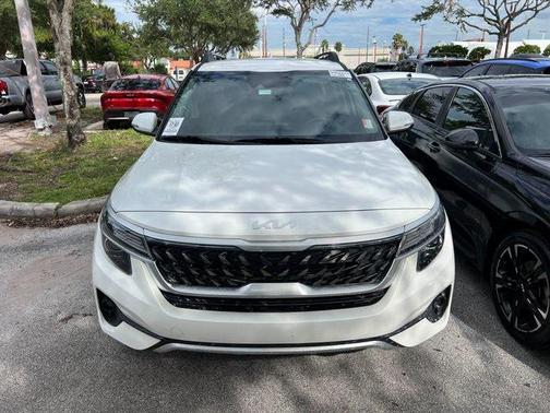 2022 Kia Seltos Nightfall