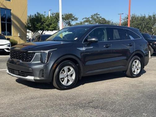 2024 Kia Sorento LX