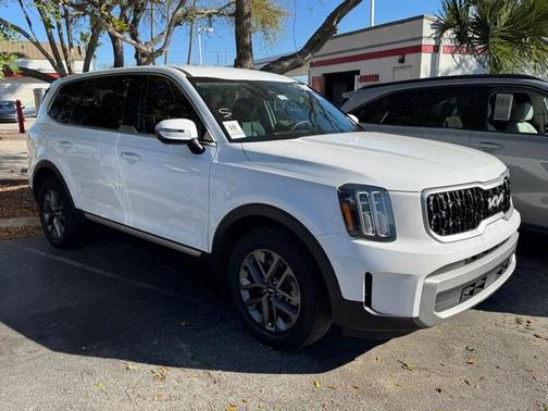 2024 Kia Telluride LX