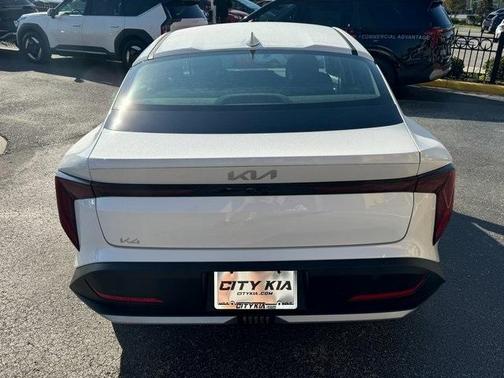 2025 Kia K4 LX