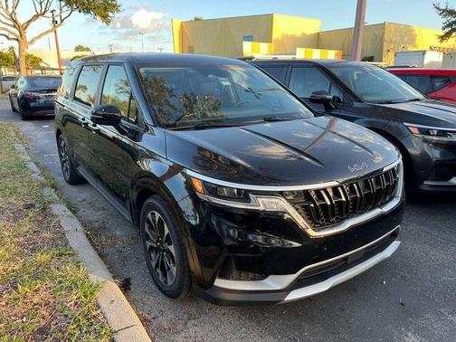 2024 Kia Carnival EX