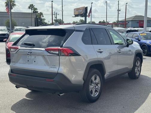 2024 Toyota RAV4 Hybrid LE