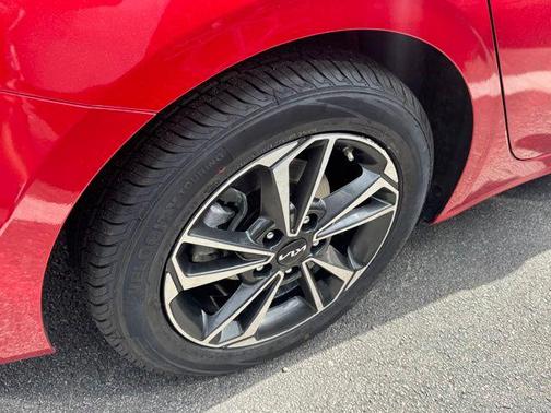 Red 2024 Kia Forte LXS