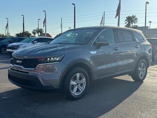 2022 Kia Sorento LX