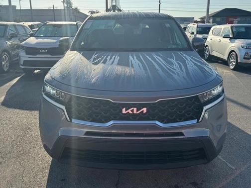 2022 Kia Sorento LX