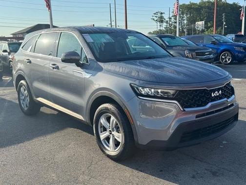 2022 Kia Sorento LX