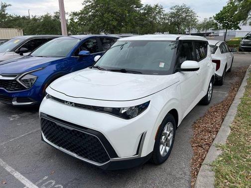 2023 Kia Soul LX