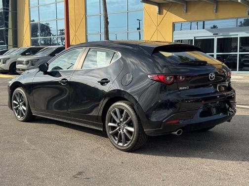 2024 Mazda Mazda3 FWD w/Preferred Package