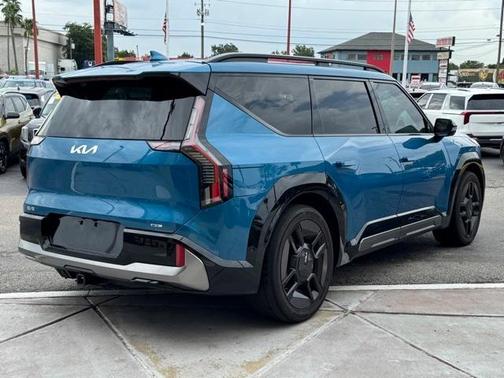 2024 Kia EV9 GT-Line