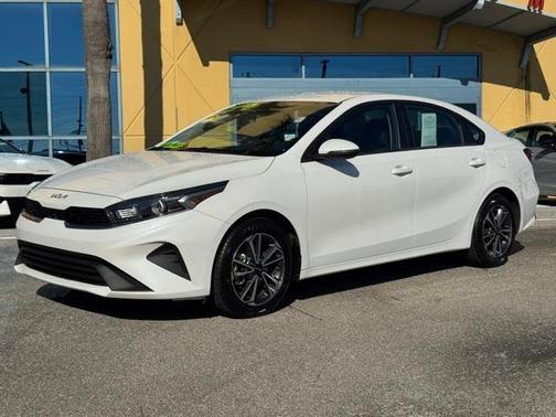 2022 Kia Forte LXS