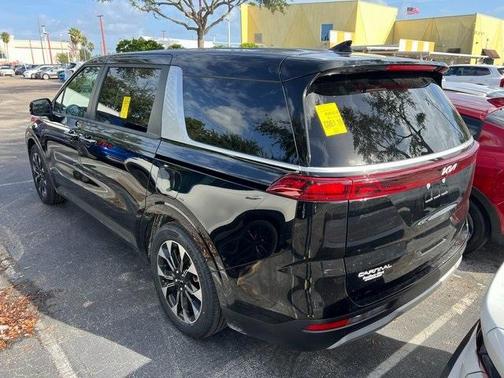 2024 Kia Carnival EX